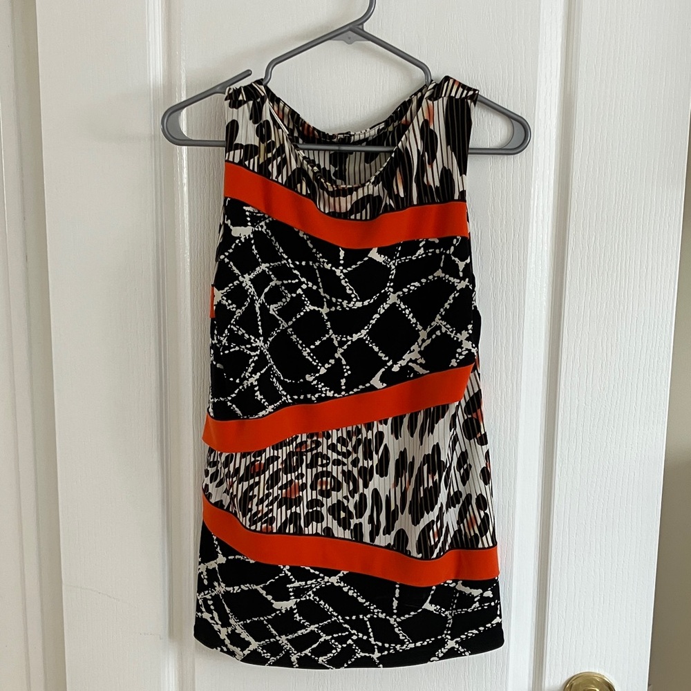 eva varro Black and Cream Patterned Top